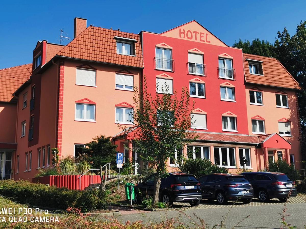 Meister Baer Hotel Wettiner Hof Glauchau Buitenkant foto