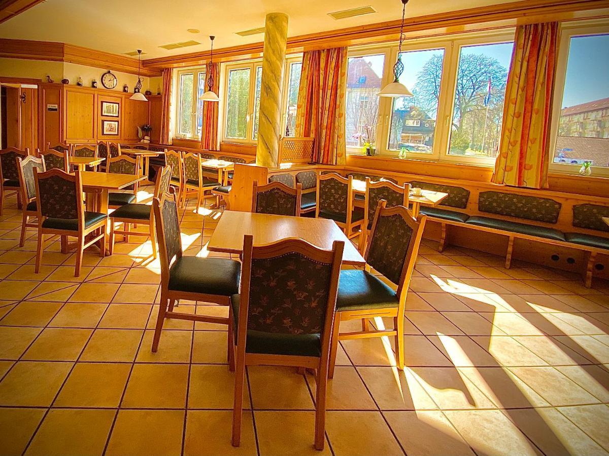 Meister Baer Hotel Wettiner Hof Glauchau Buitenkant foto
