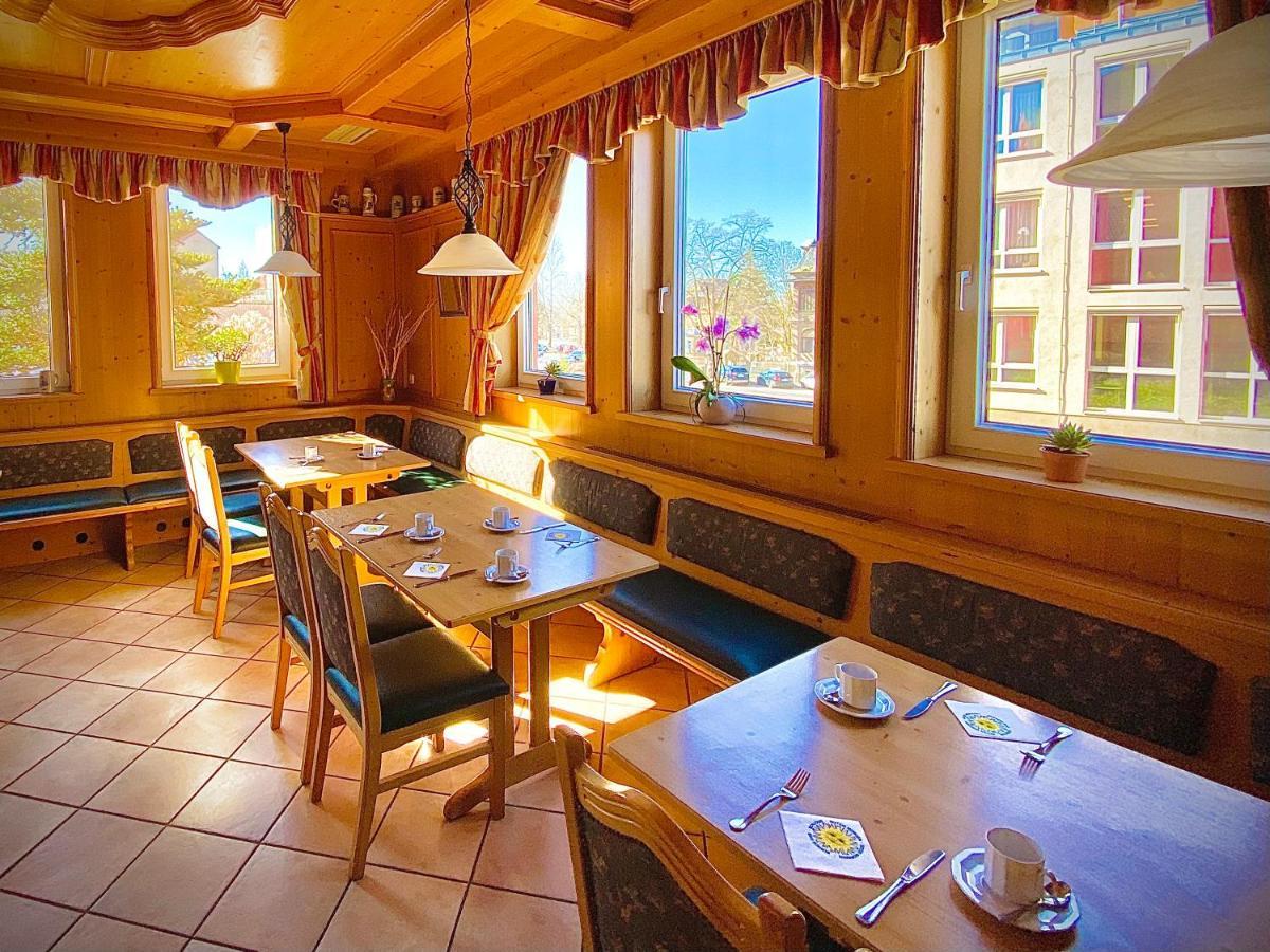 Meister Baer Hotel Wettiner Hof Glauchau Buitenkant foto