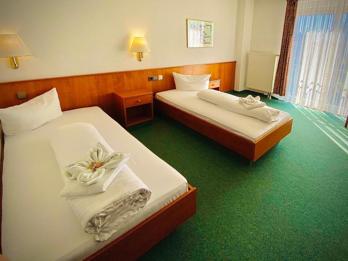 Meister Baer Hotel Wettiner Hof Glauchau Buitenkant foto