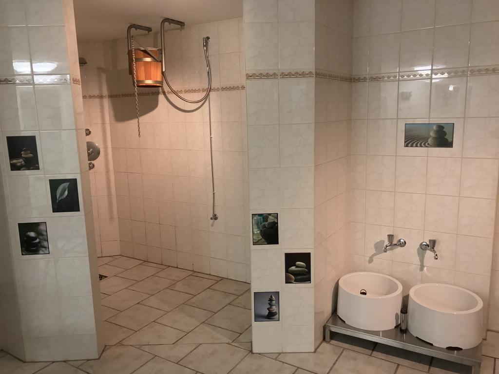 Meister Baer Hotel Wettiner Hof Glauchau Buitenkant foto
